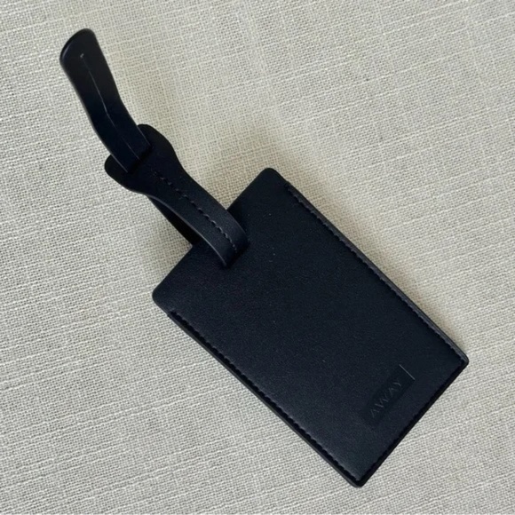 Away The Luggage Tag Black NEW - Picture 1 of 4